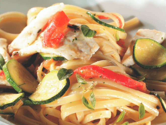 Linguine con Merluzzo, zucchine e pomodoro al profumo di maggiorana