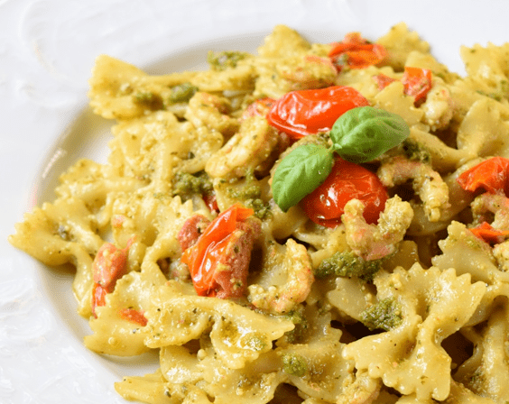 Farfalle fredde al pesto con gamberi